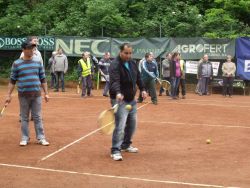 Tenis 9